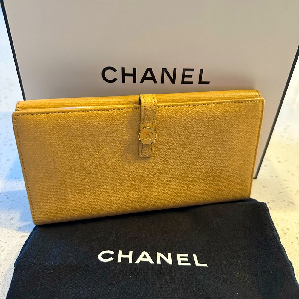 CHANEL Vintage Button French Purse Logo Wallet Beige Tan Large Bifold